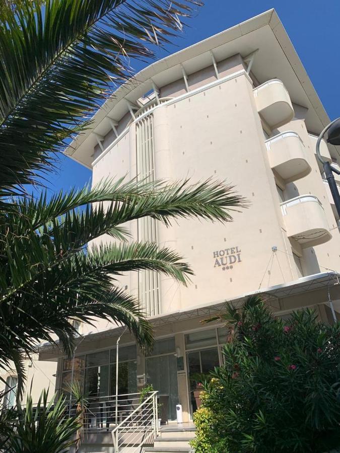 Hotel Audi Frontemare Rimini Bagian luar foto