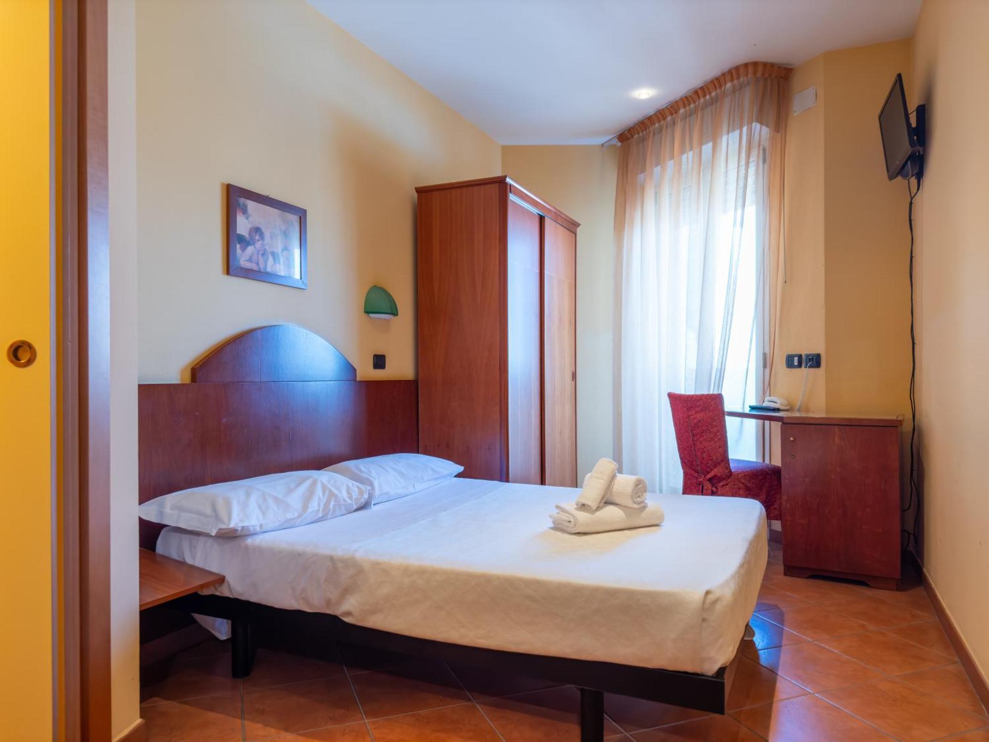 Hotel Audi Frontemare Rimini Bagian luar foto