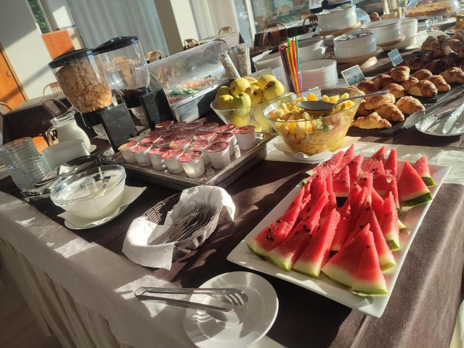 Hotel Audi Frontemare Rimini Bagian luar foto